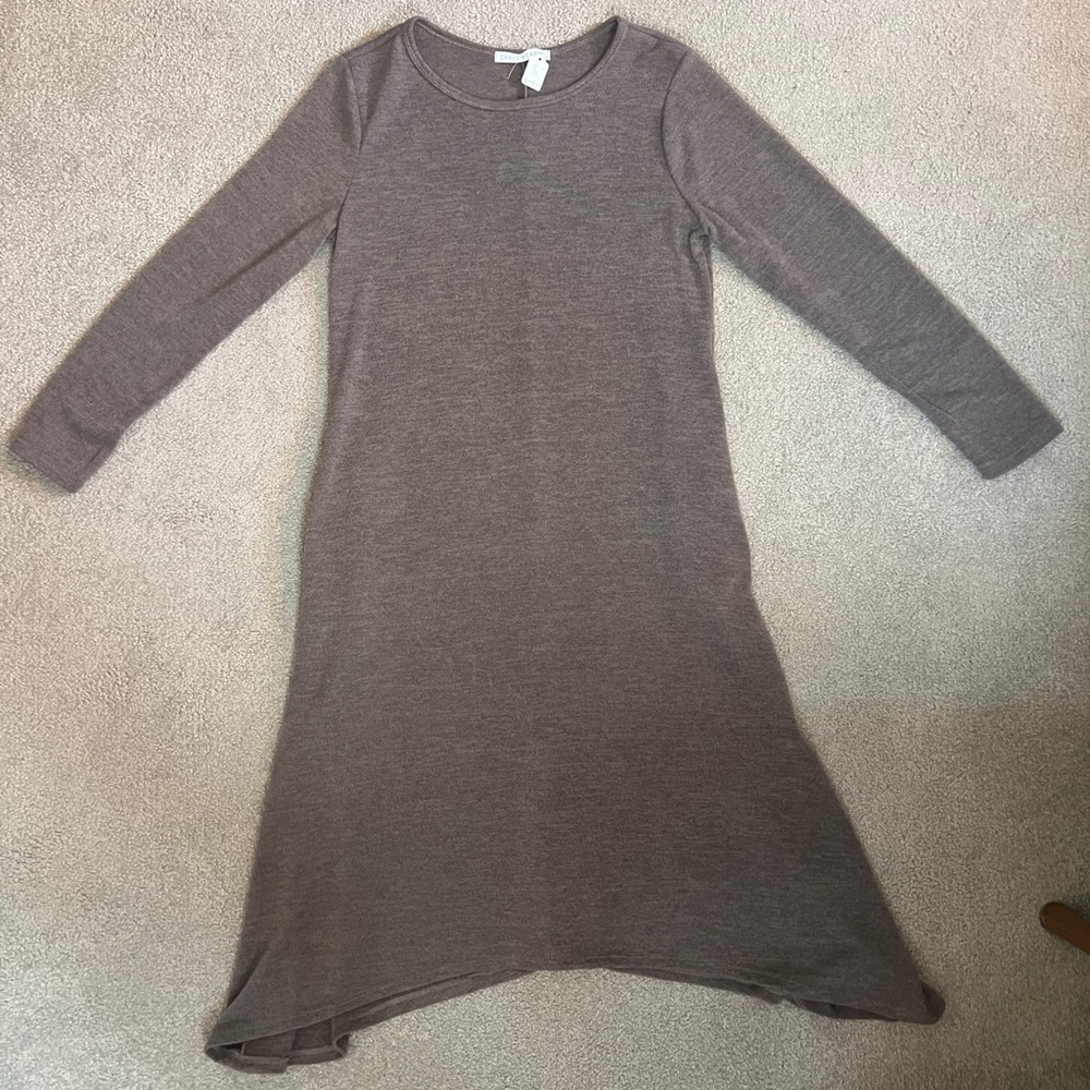 Elegant Gray Long Sleeve Dress